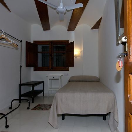Casa Rural "Ca Tona" Чулиля Екстериор снимка