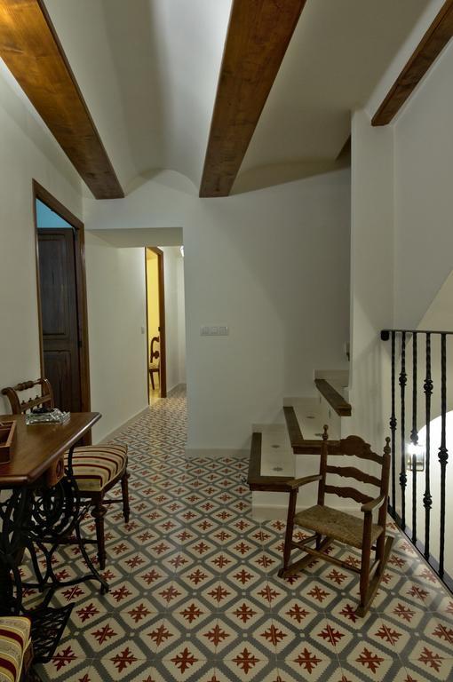 Casa Rural "Ca Tona" Чулиля Екстериор снимка